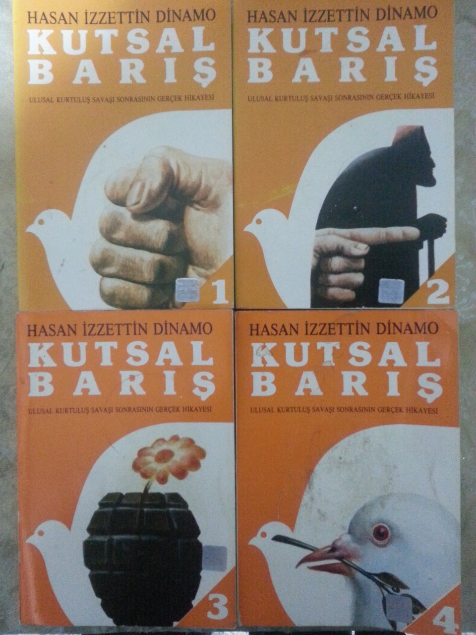 Kutsal Barış Ulusal Kurtuluş Savaşı Sonrasının Gerçek Hikayesi 4 cilt takım